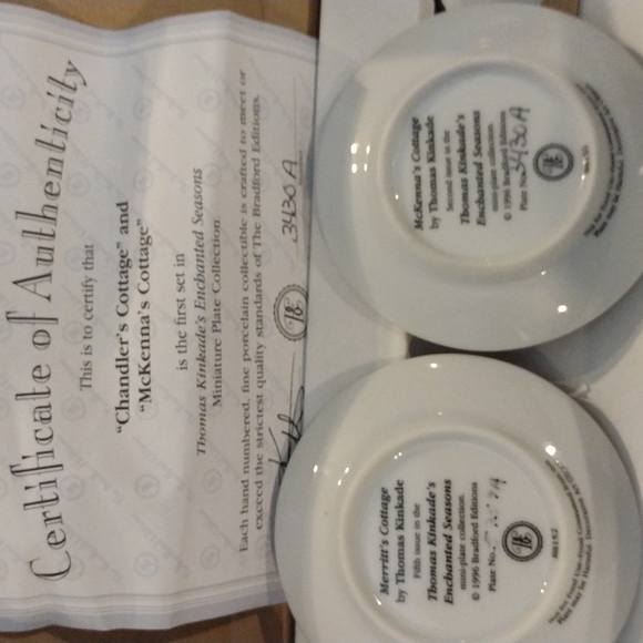 Decorative plates - Picture 2 of 2